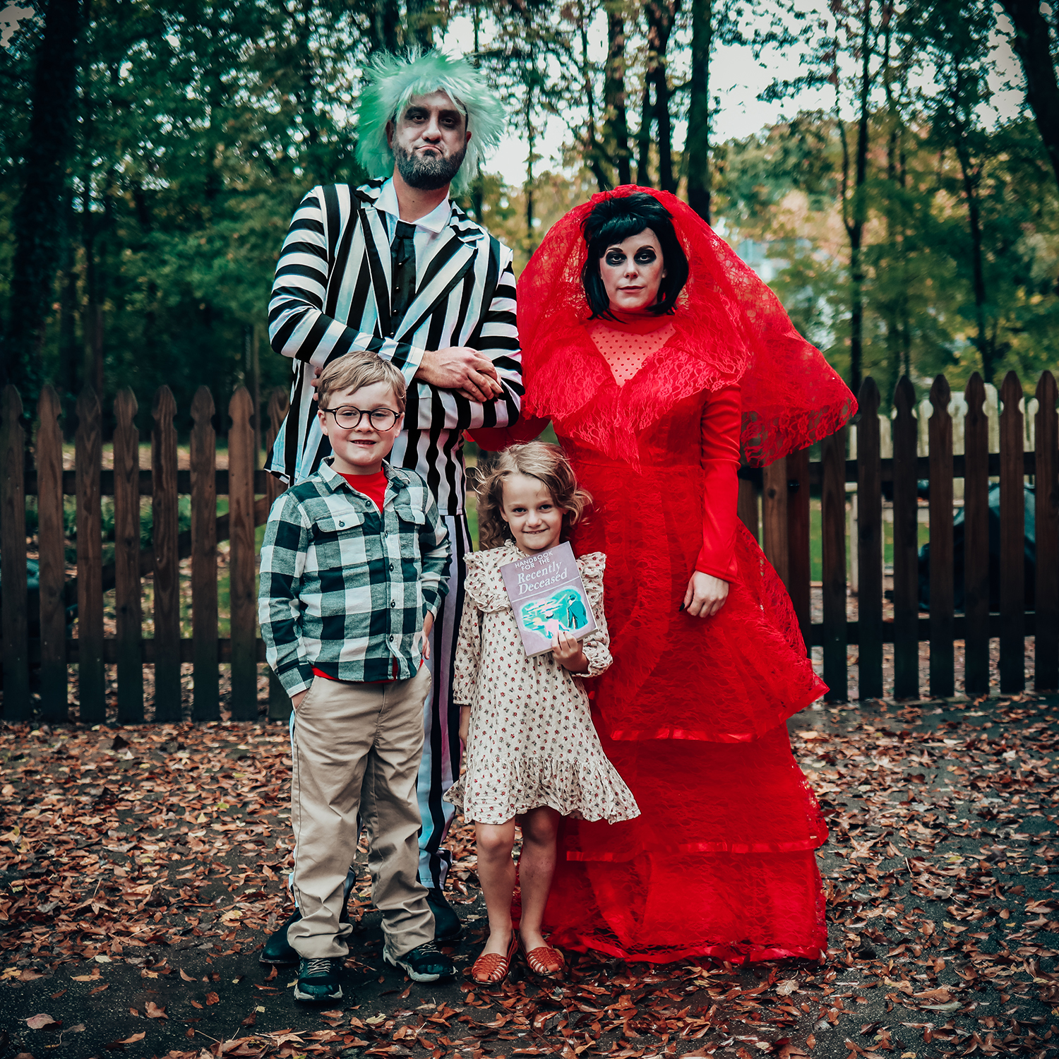 Kids beetlejuice deals costume